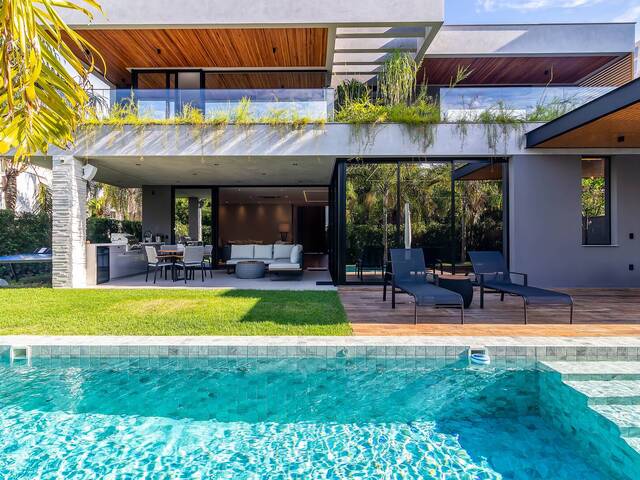 Temporada em Jurerê Internacional - Florianópolis